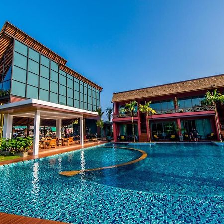 Mai Morn Resort Sha Plus Phuket Exterior foto